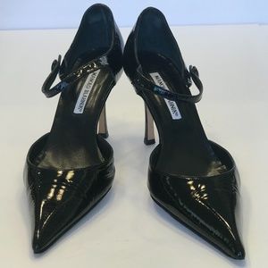 Manolo Blahnik Black Patent Norvany Heels